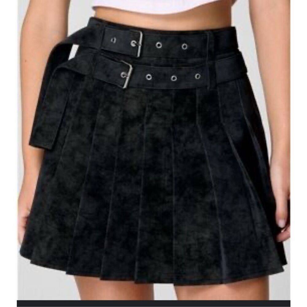 Nasty Gal Distressed Faux‎ Leather Pleated Skirt size 0 NWT